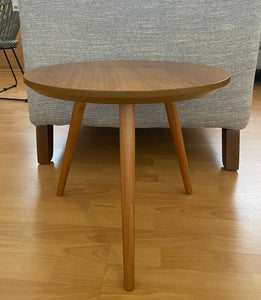 Mesa lateral Danii/ Danii side table