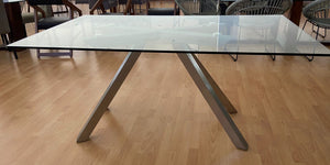 Mesa para comedor Zeit/ Zeit dinning table