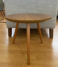 Mesa lateral Danii/ Danii side table