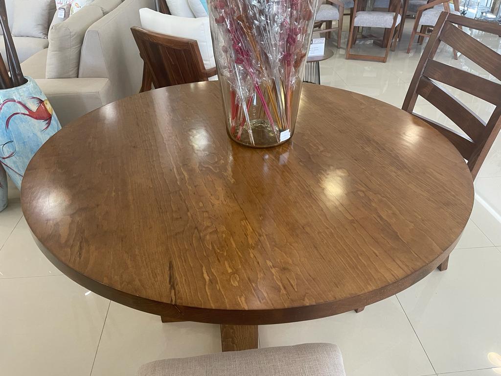 Mesa de comedor Akumal/ Circular dining table